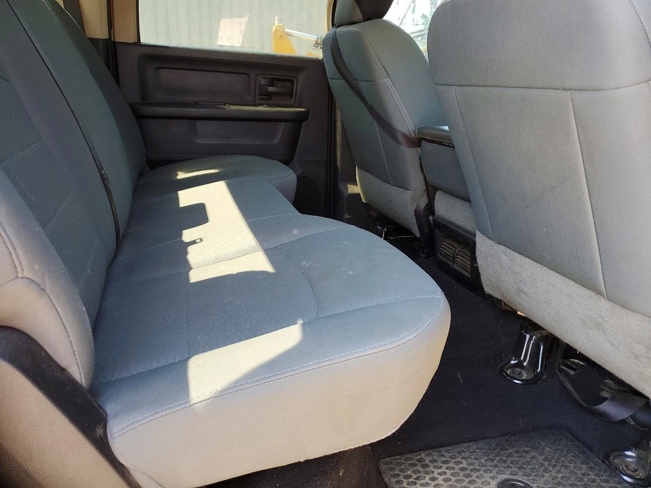 2018 RAM 3500 ST photo 19
