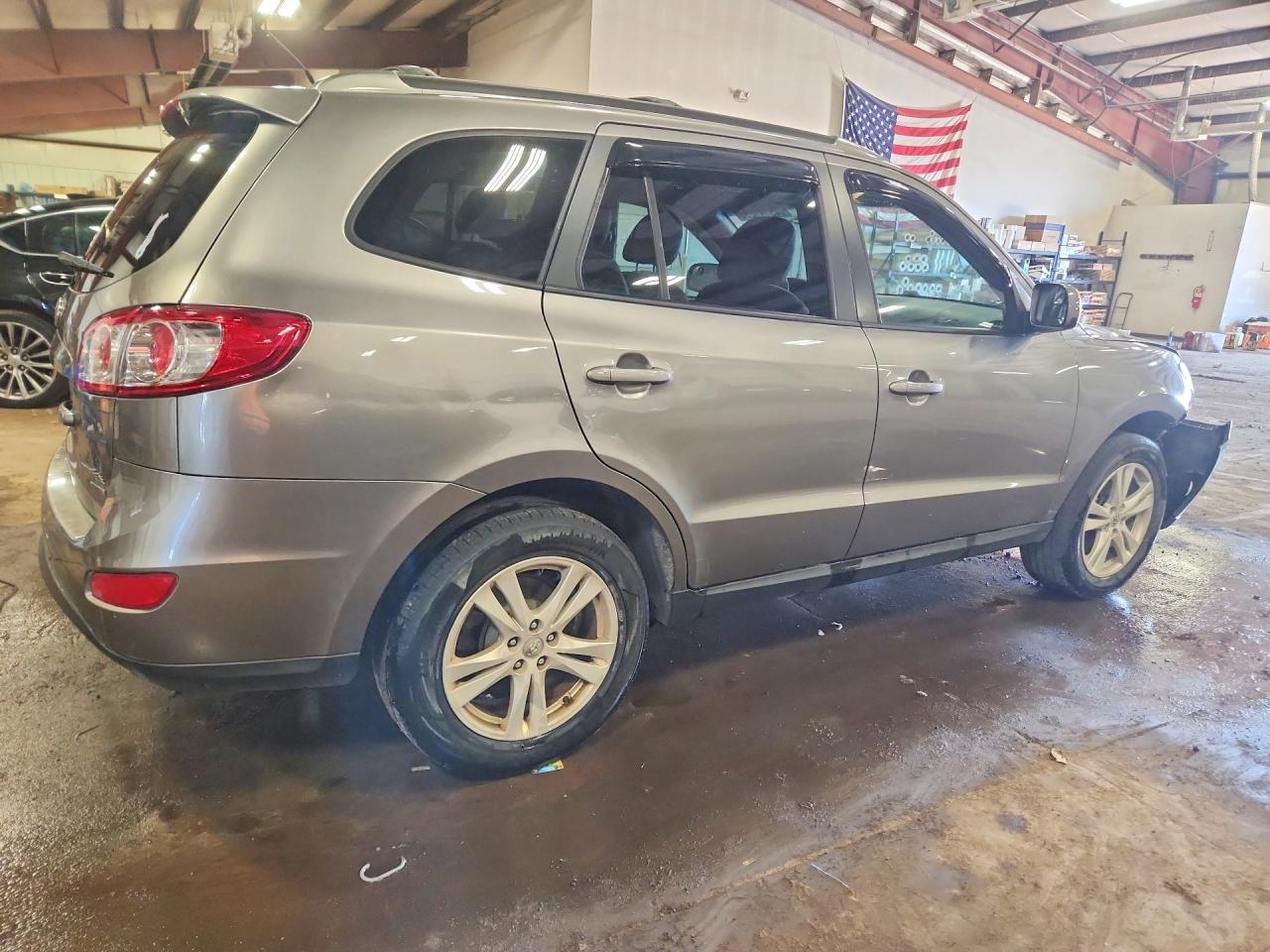 2011 HYUNDAI SANTA FE SE photo 5