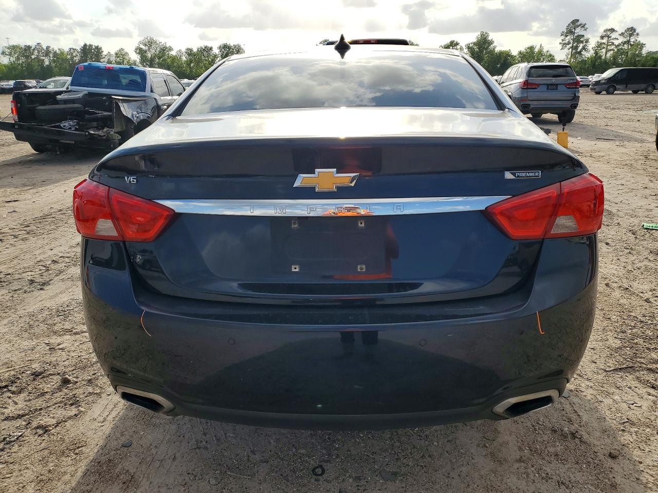 2018 CHEVROLET IMPALA PREMIER photo 11