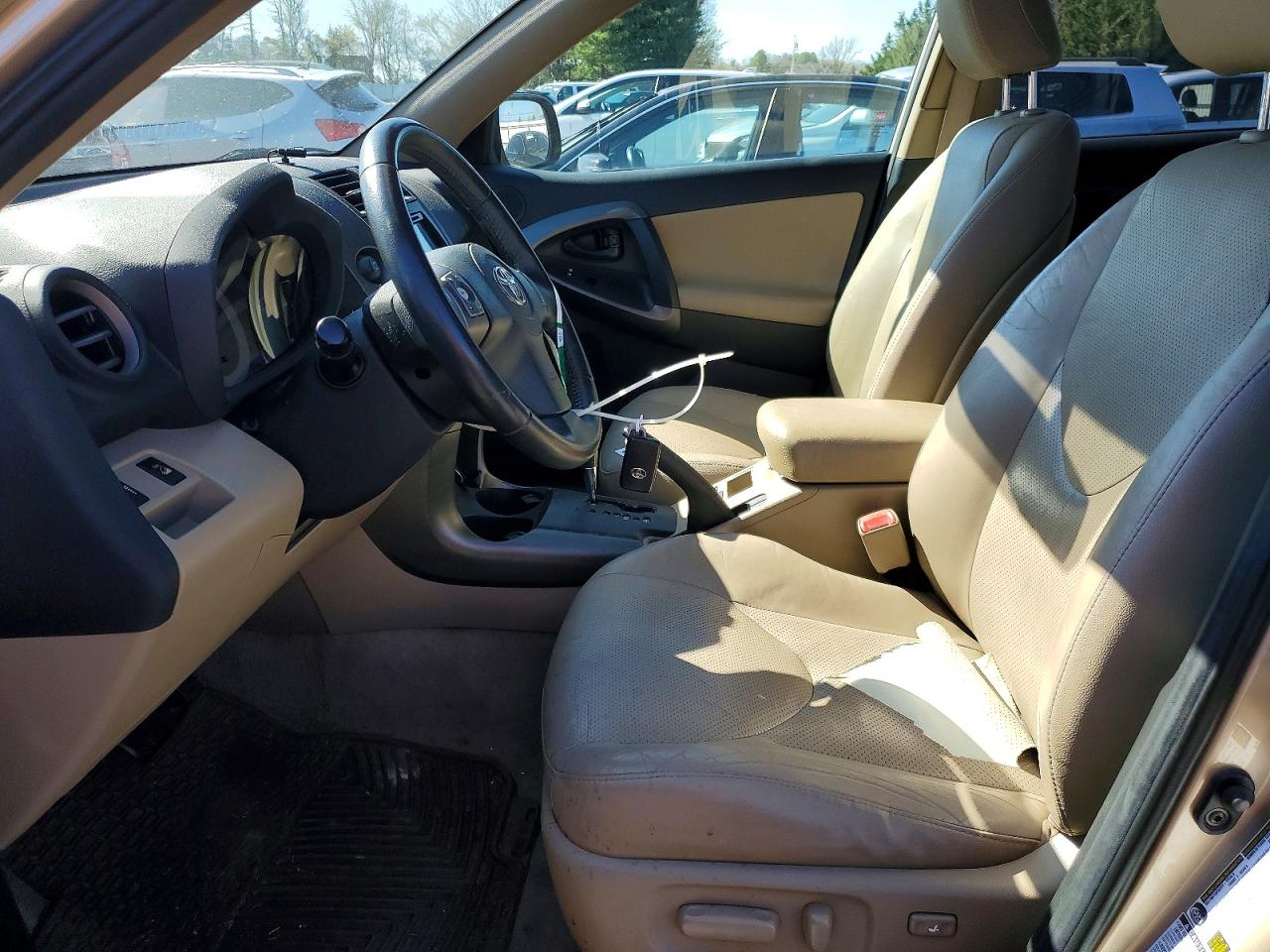 2011 TOYOTA RAV4 LIMITED photo 13