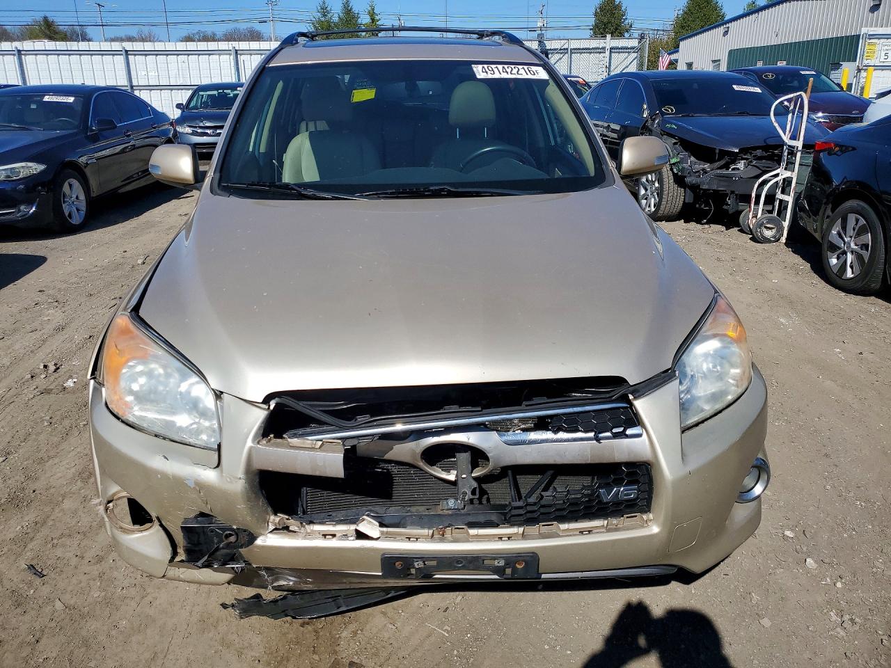 2011 TOYOTA RAV4 LIMITED photo 9