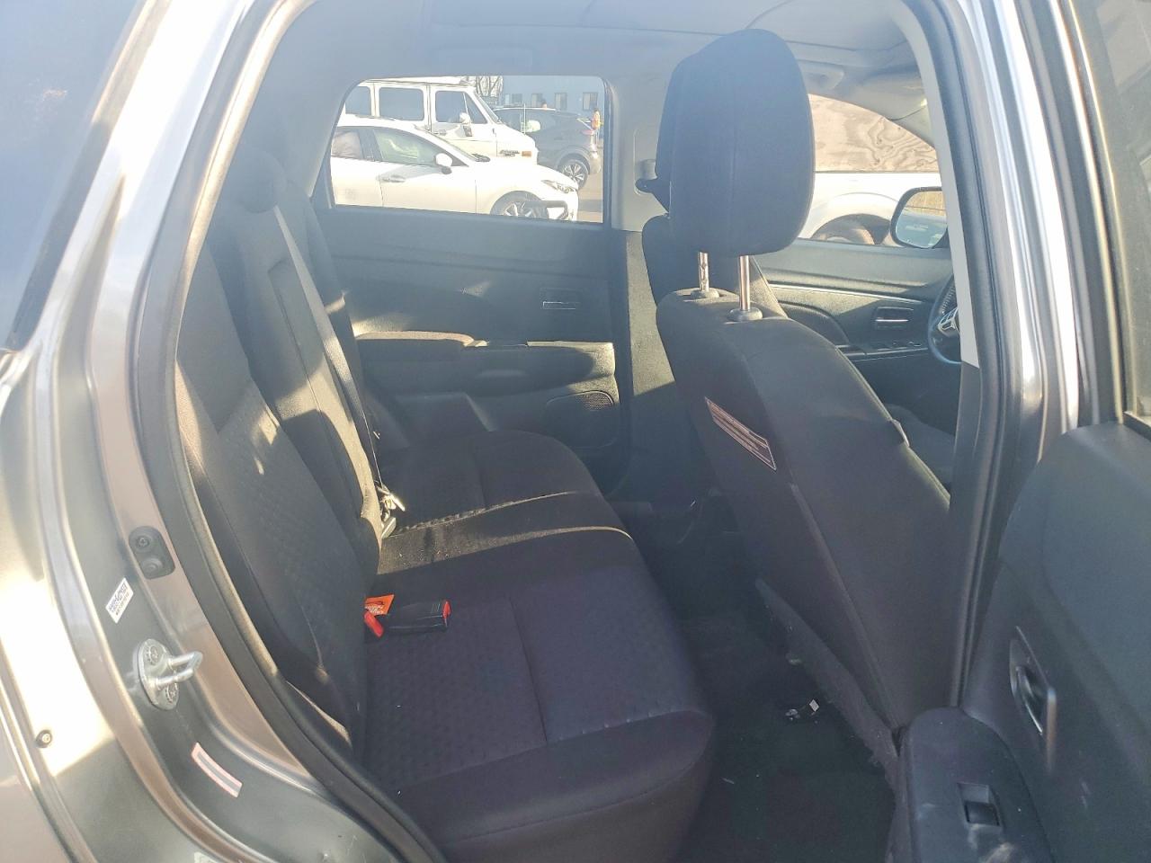 2011 MITSUBISHI OUTLANDER SPORT SE photo 19