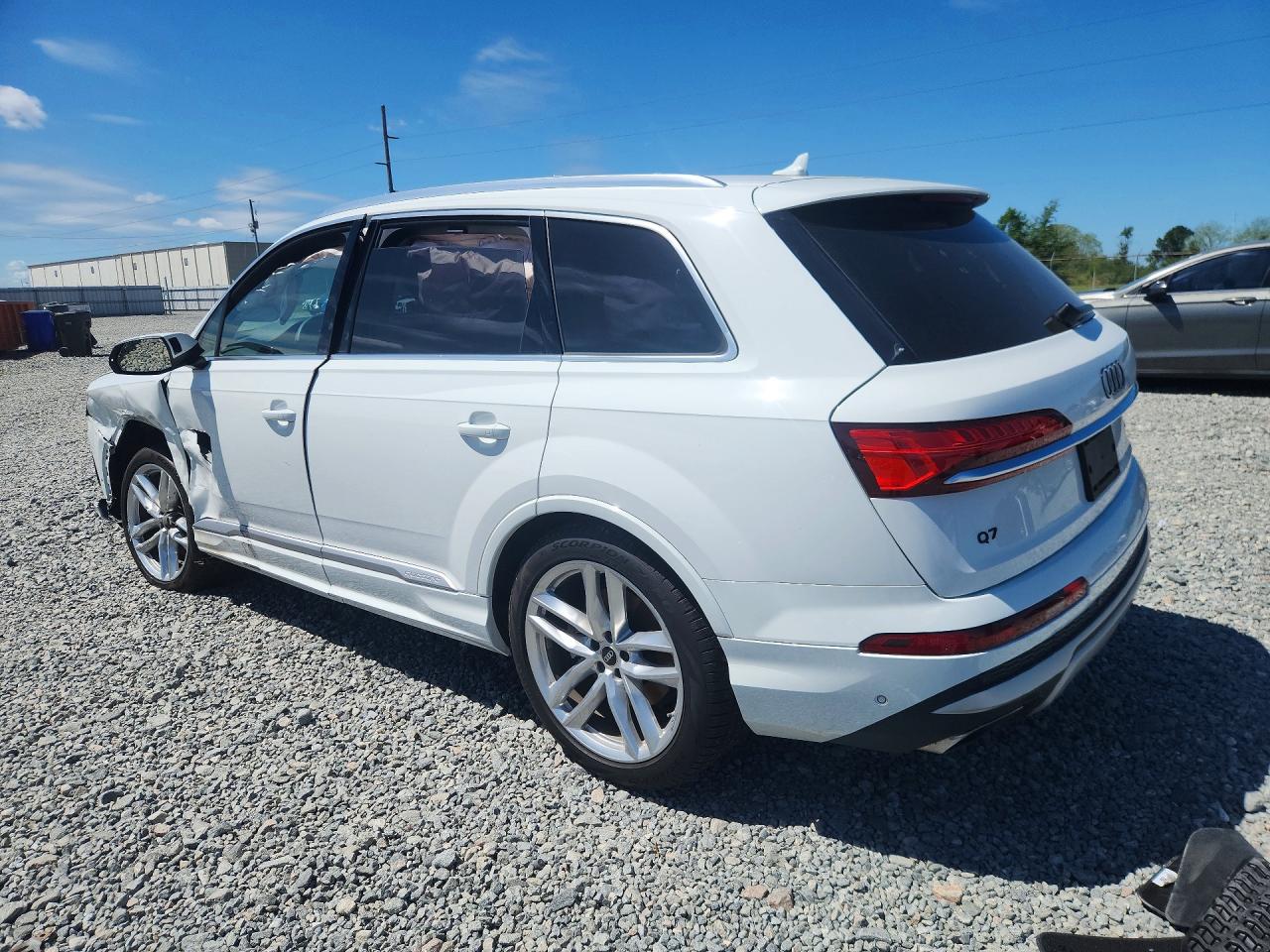 2025 AUDI Q7 PREMIUM PLUS photo 3