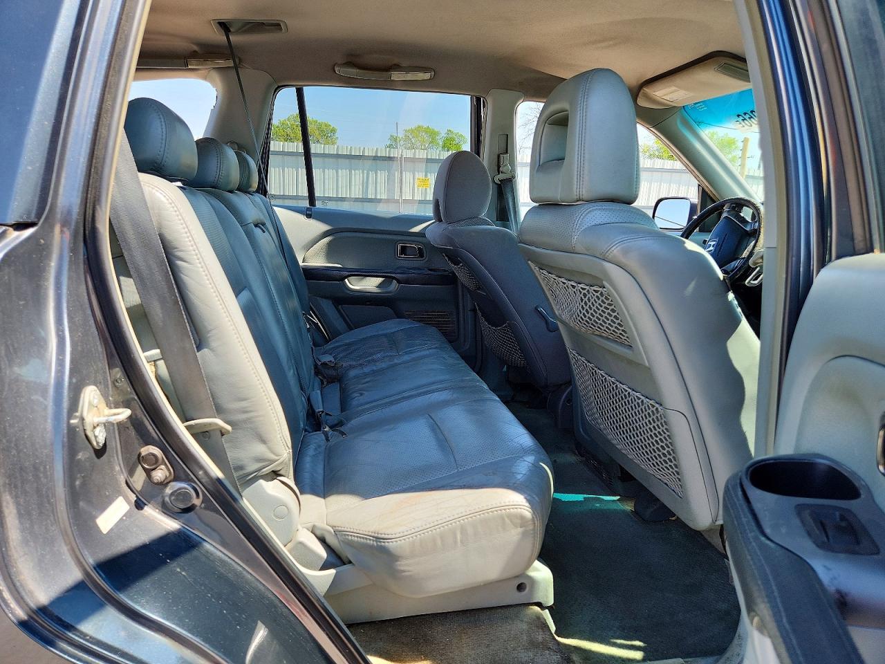 2004 HONDA PILOT EXL photo 21