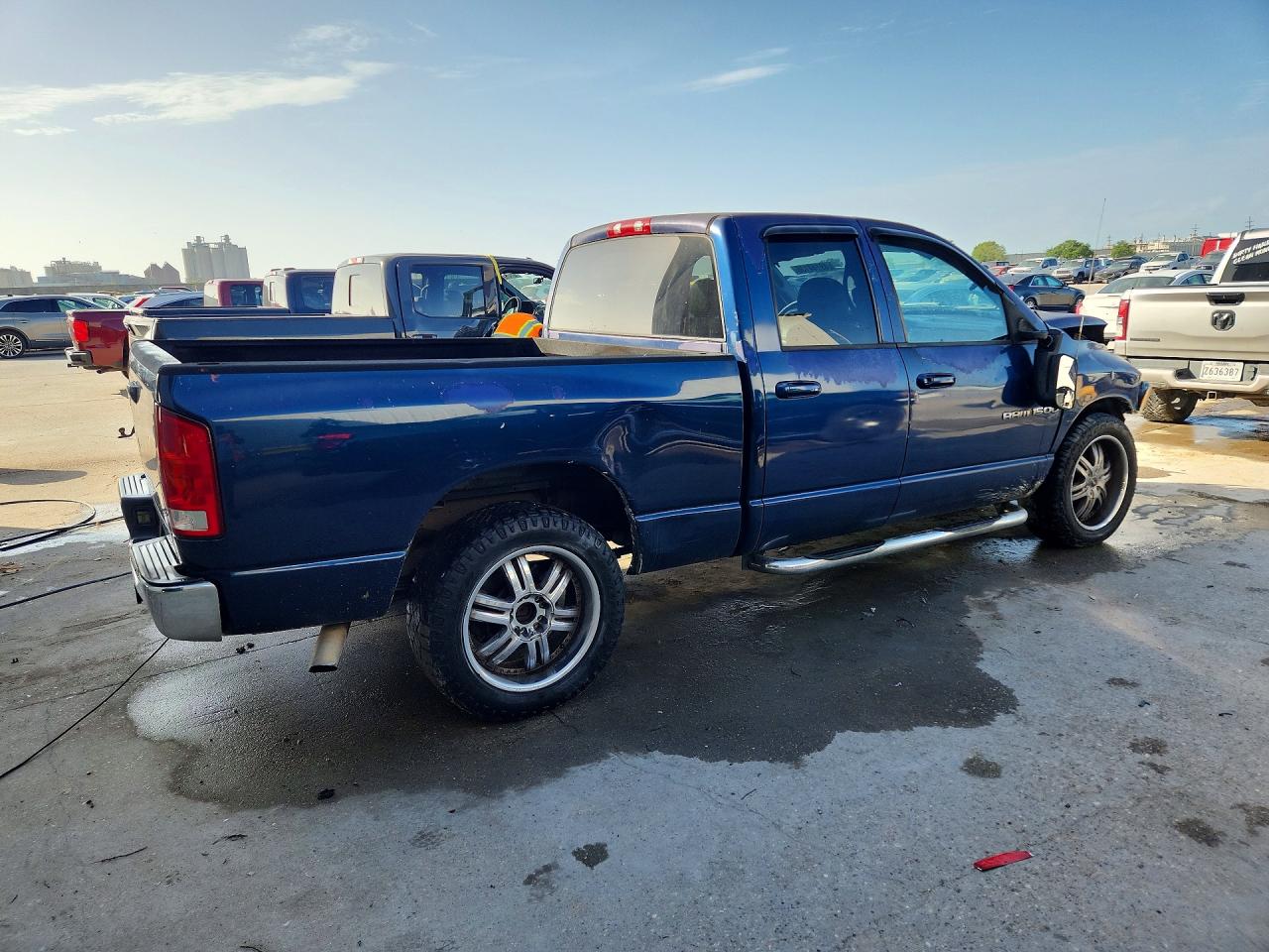 2003 DODGE RAM 1500 ST photo 3