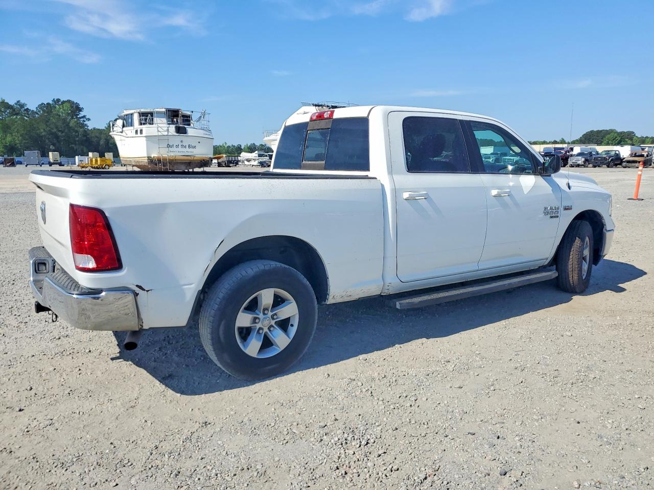 2019 RAM 1500 CLASSIC photo 5
