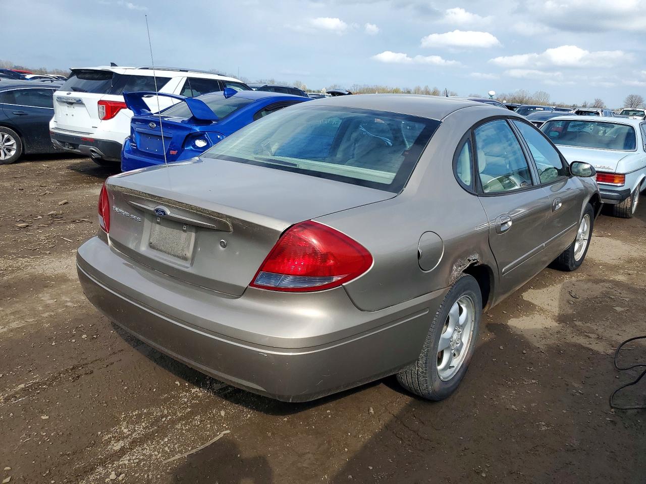 2004 FORD TAURUS SES photo 5