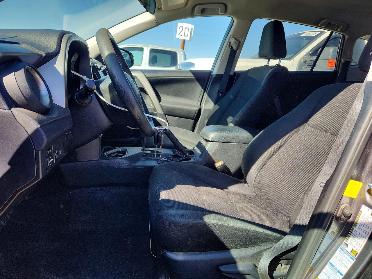 2017 TOYOTA RAV4 LE photo 13