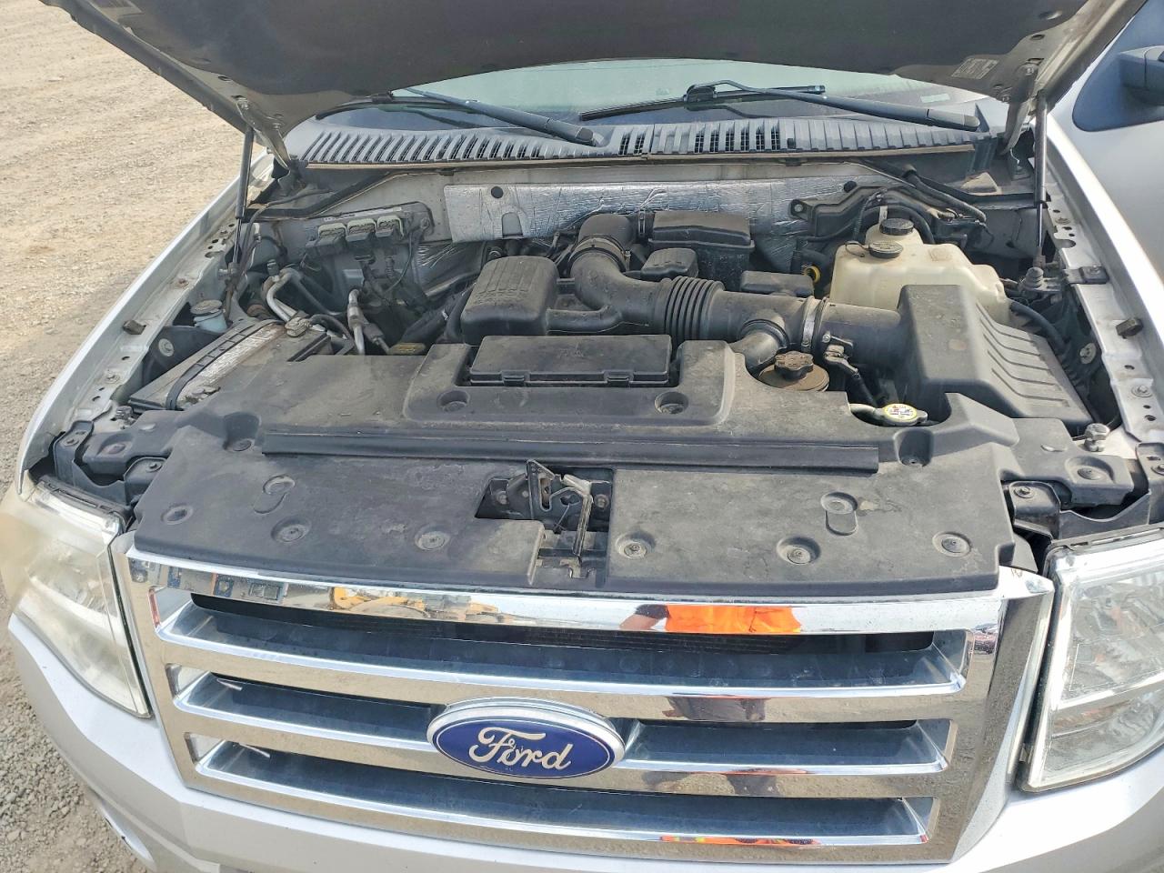 2010 FORD EXPEDITION XLT photo 23