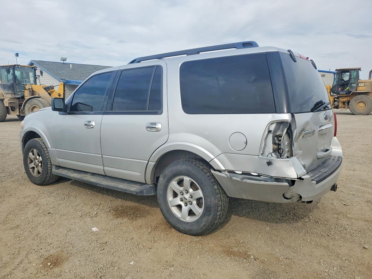2010 FORD EXPEDITION XLT photo 3