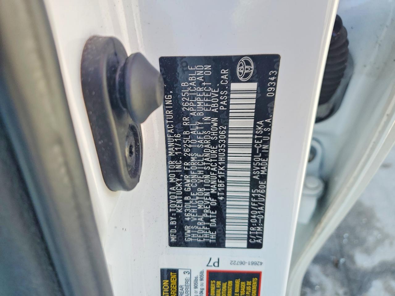 2017 TOYOTA CAMRY SE photo 12