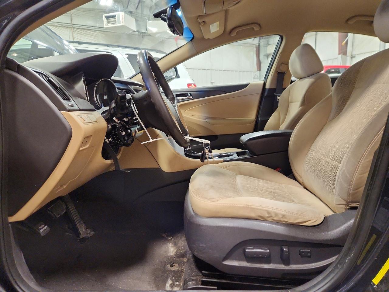 2014 HYUNDAI SONATA GLS photo 7