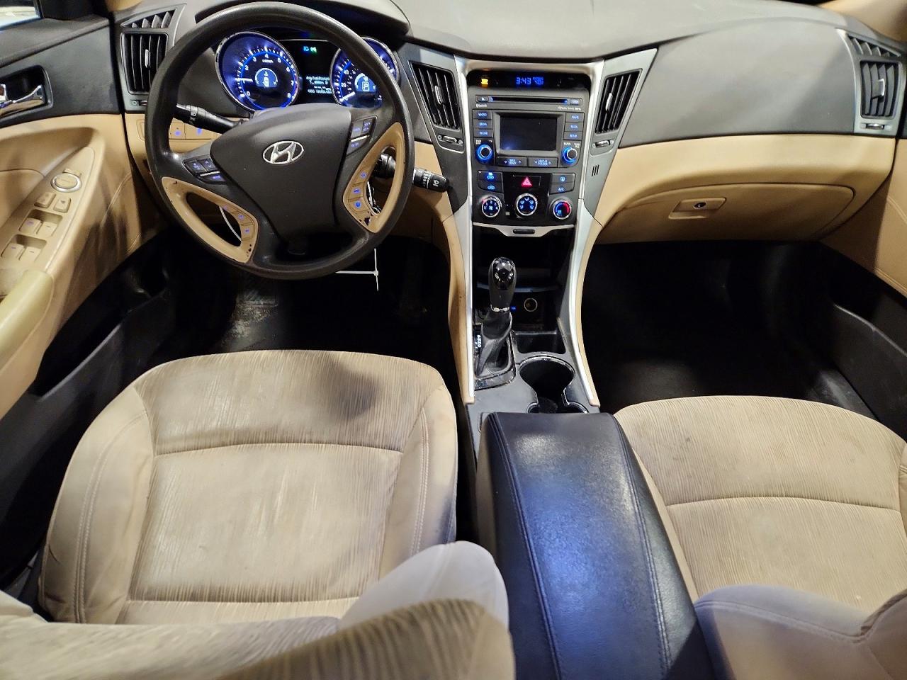 2014 HYUNDAI SONATA GLS photo 8