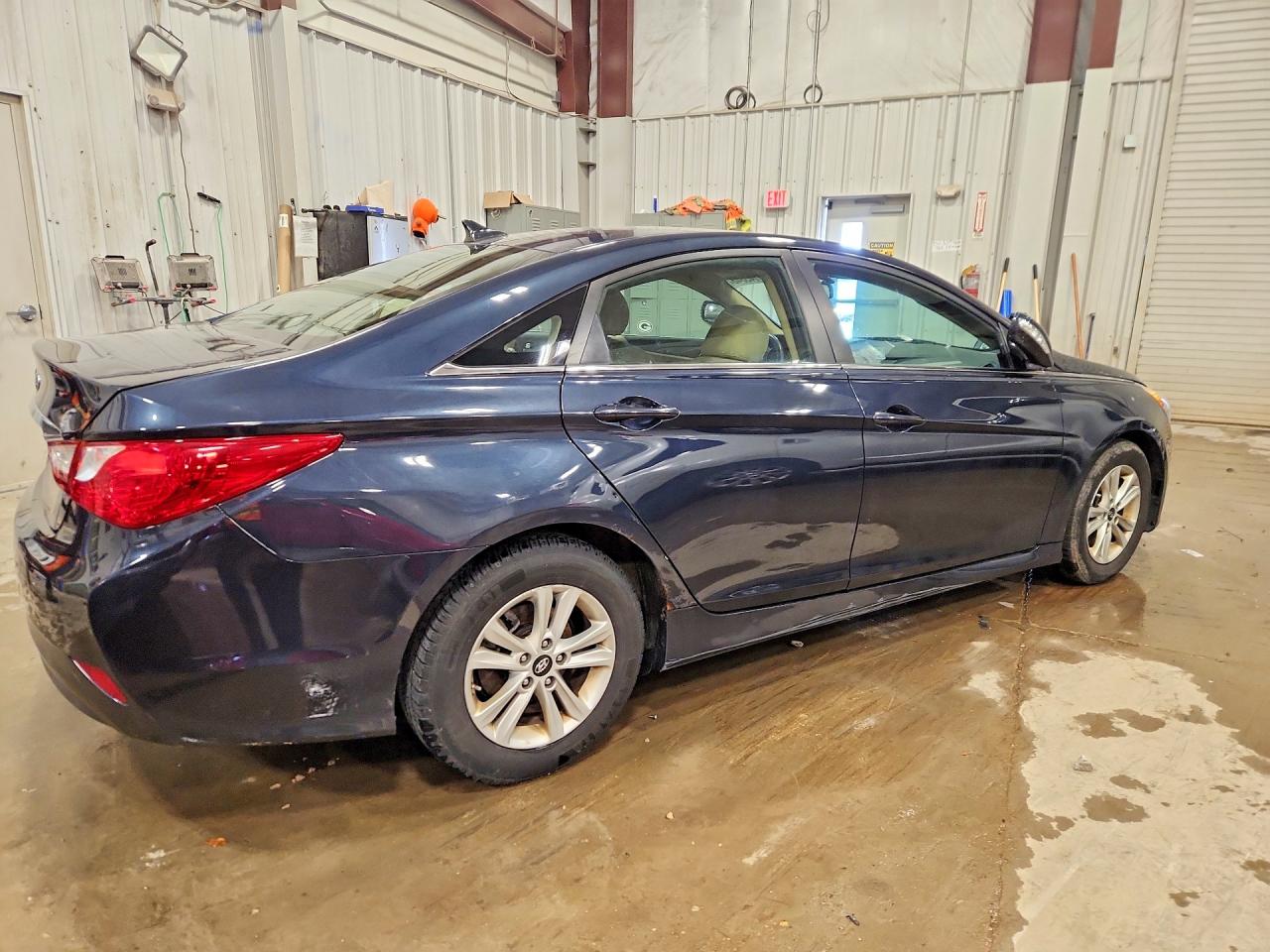 2014 HYUNDAI SONATA GLS photo 3