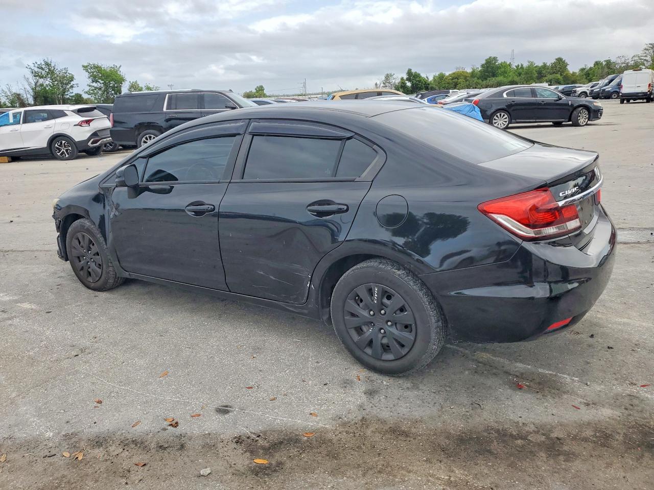 2013 HONDA CIVIC LX photo 2