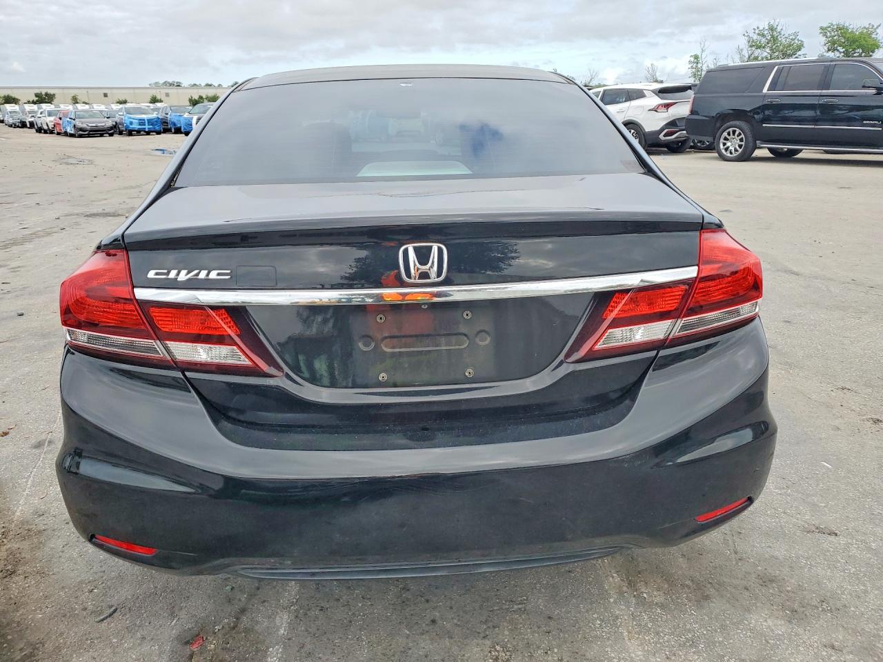 2013 HONDA CIVIC LX photo 6
