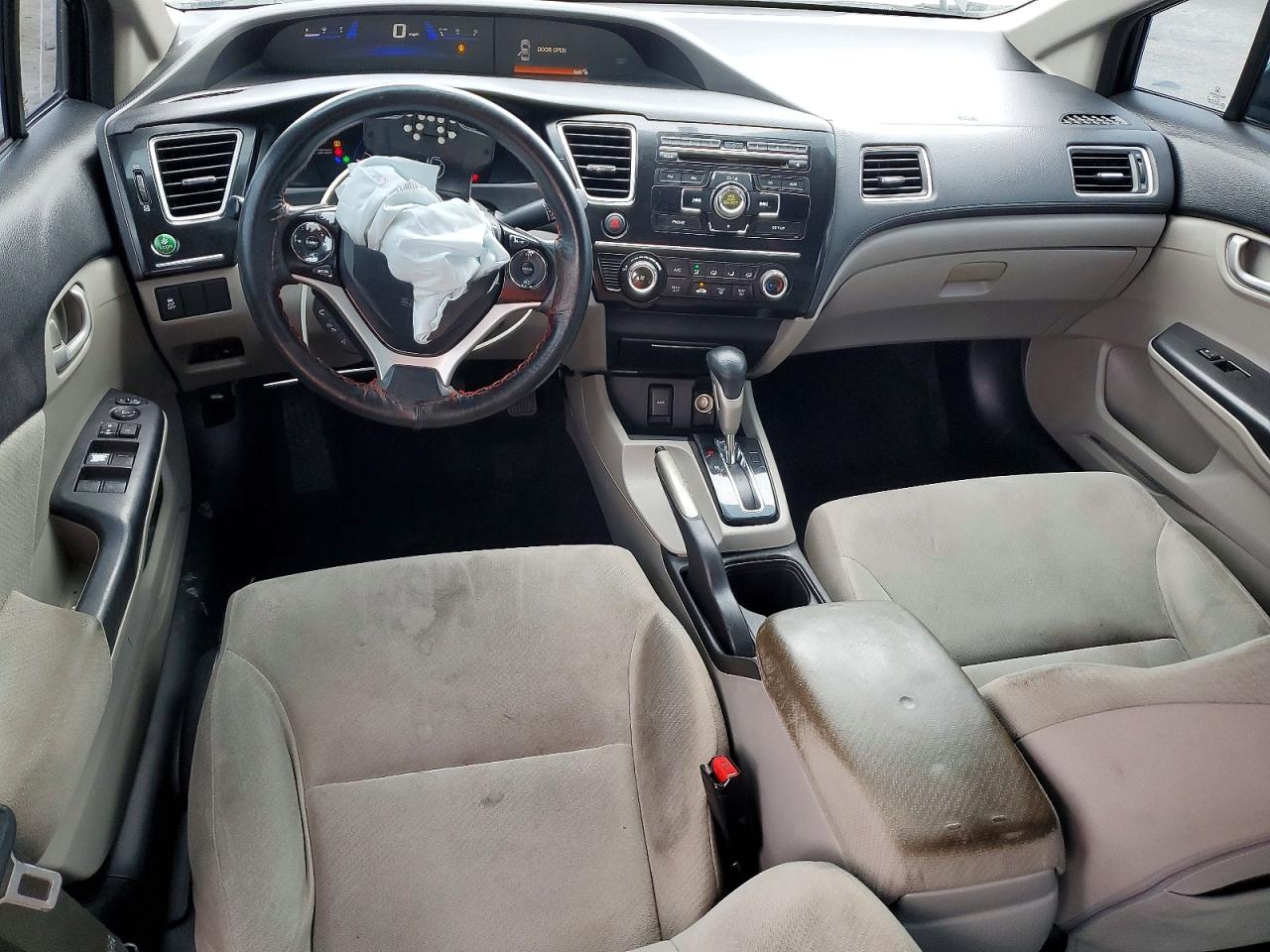 2013 HONDA CIVIC LX photo 8