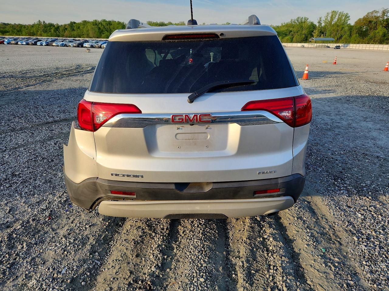 2019 GMC ACADIA SLE photo 16