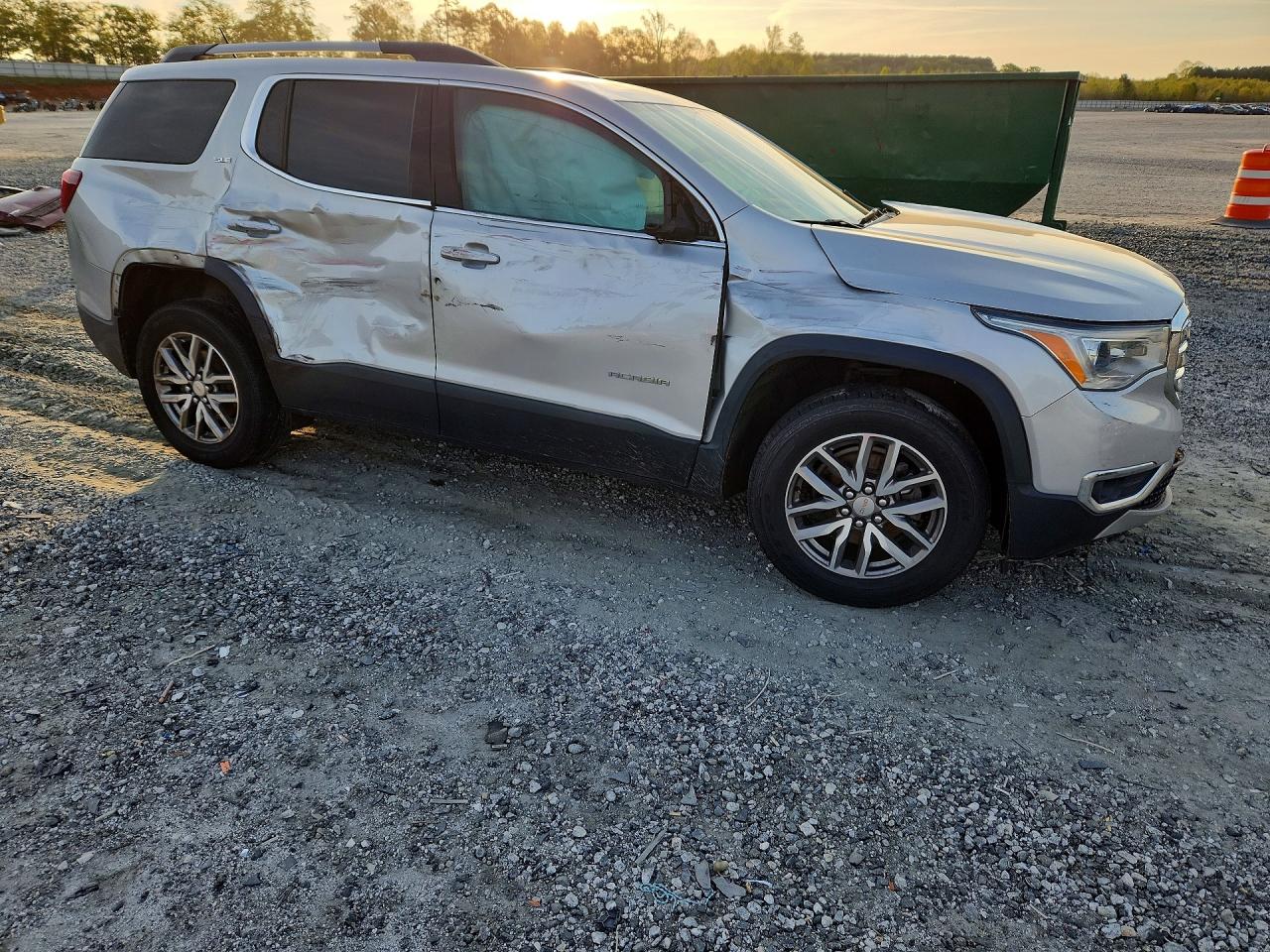 2019 GMC ACADIA SLE photo 10