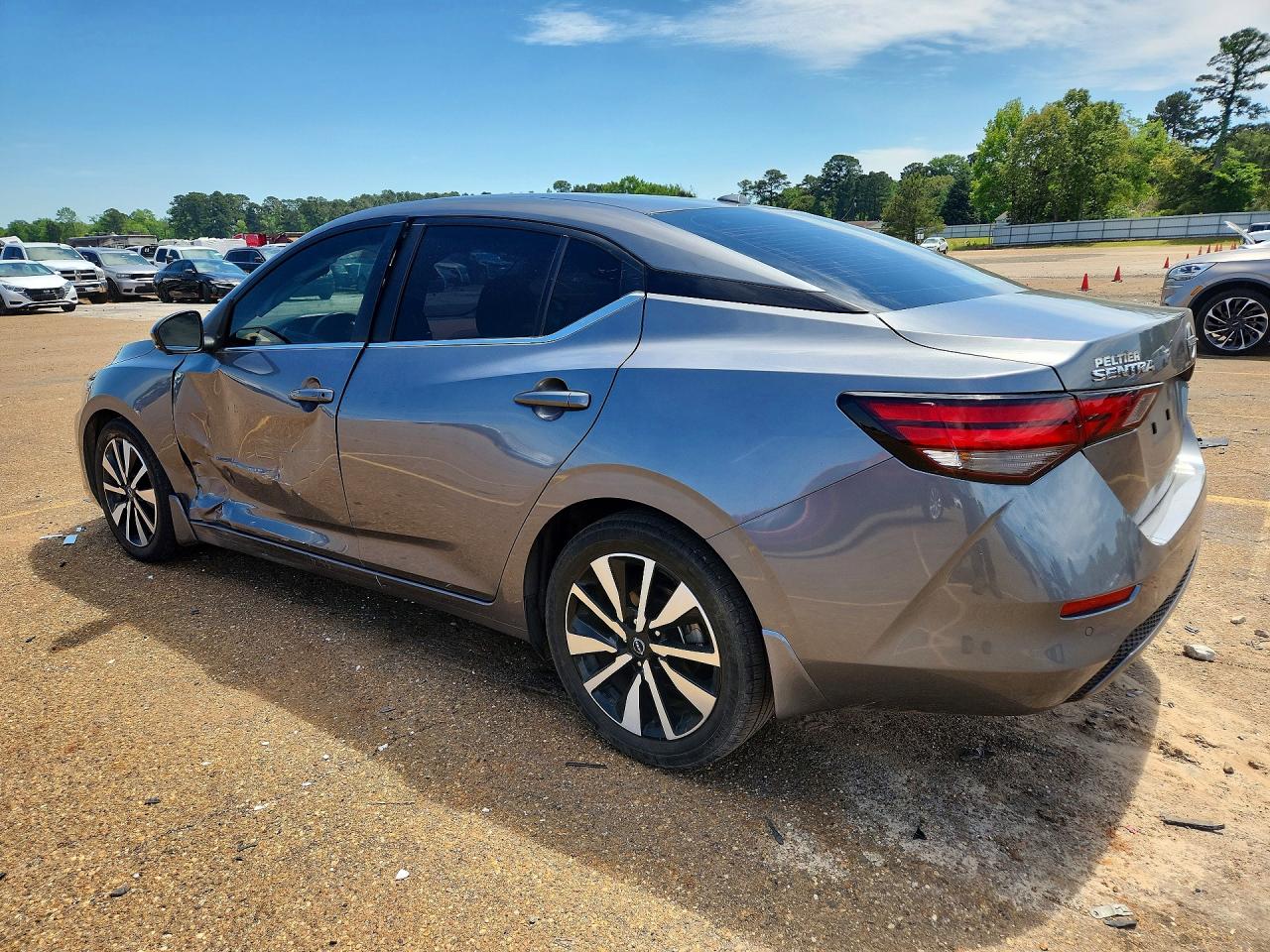 2024 NISSAN SENTRA SV photo 3
