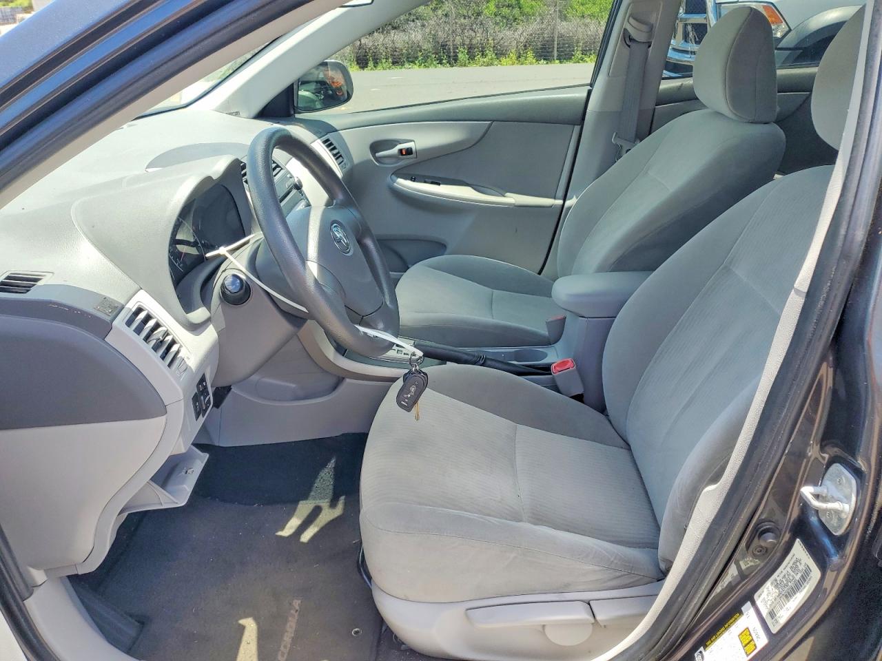 2010 TOYOTA COROLLA BASE photo 7