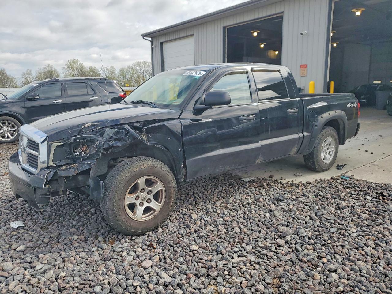 2005 DODGE DAKOTA