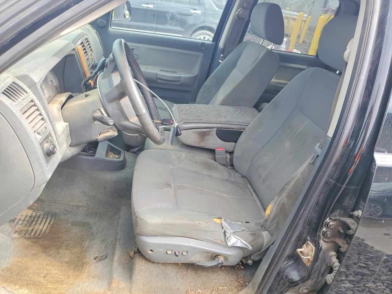 2005 DODGE DAKOTA QUAD SLT photo 19