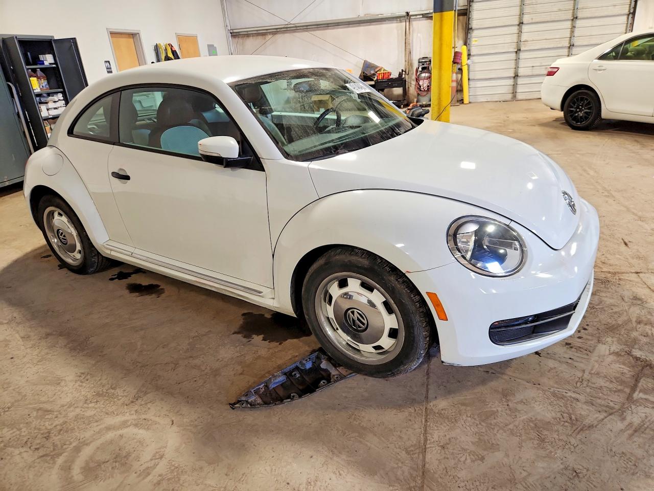 2015 VOLKSWAGEN BEETLE 1.8T photo 10
