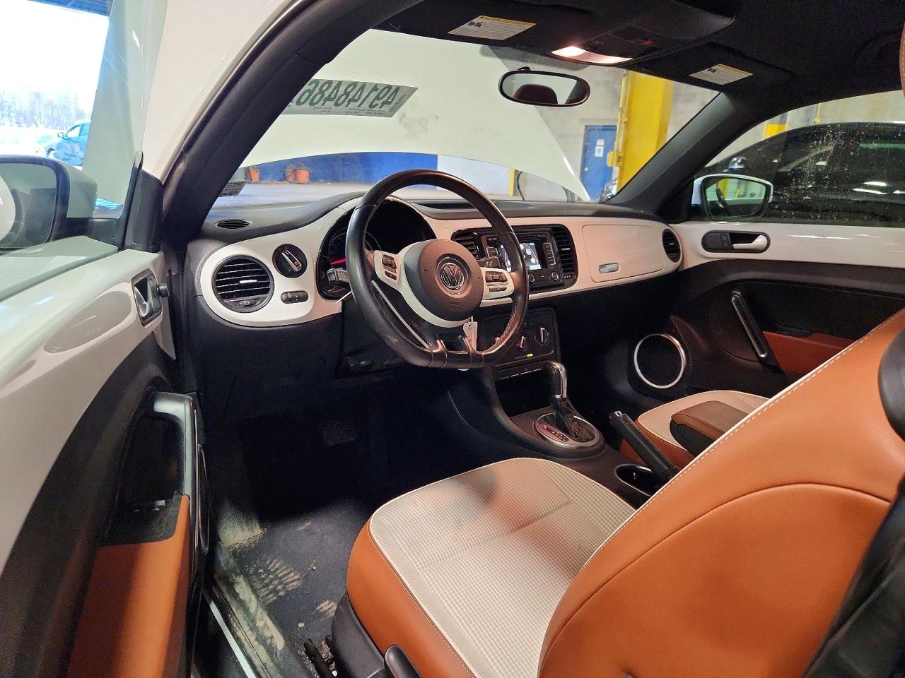 2015 VOLKSWAGEN BEETLE 1.8T photo 22
