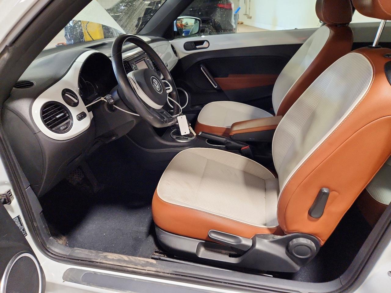 2015 VOLKSWAGEN BEETLE 1.8T photo 19