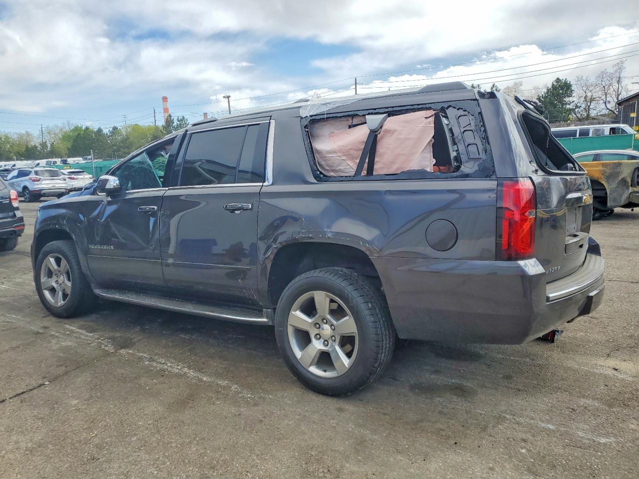 2018 CHEVROLET SUBURBAN K1500 PREMIER photo 3
