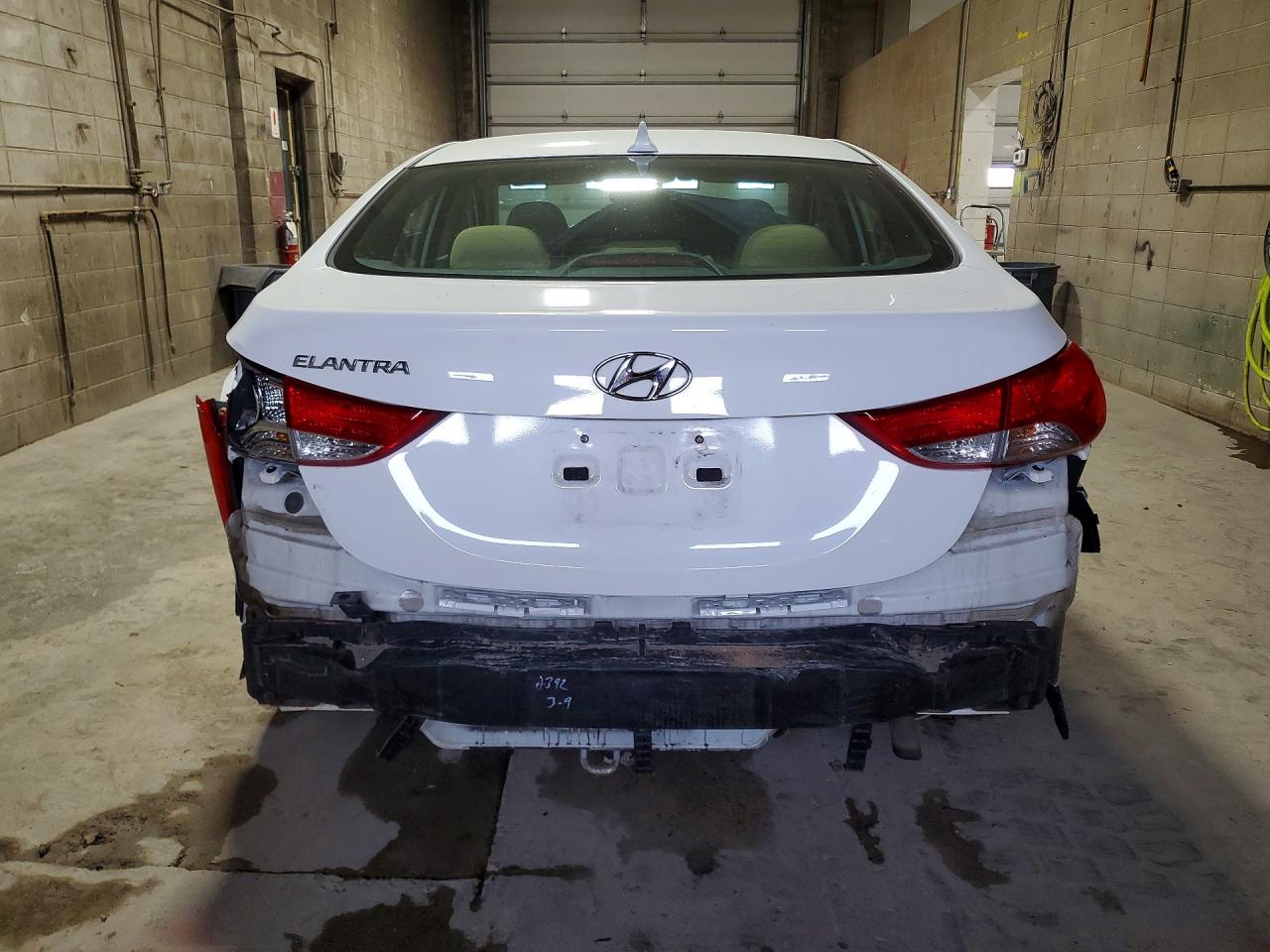 2013 HYUNDAI ELANTRA GLS photo 6