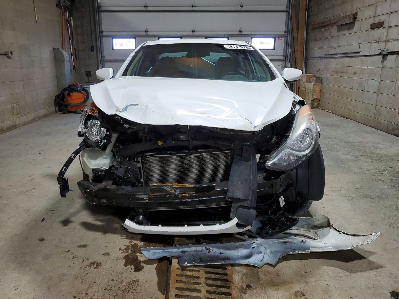 2013 HYUNDAI ELANTRA GLS photo 5