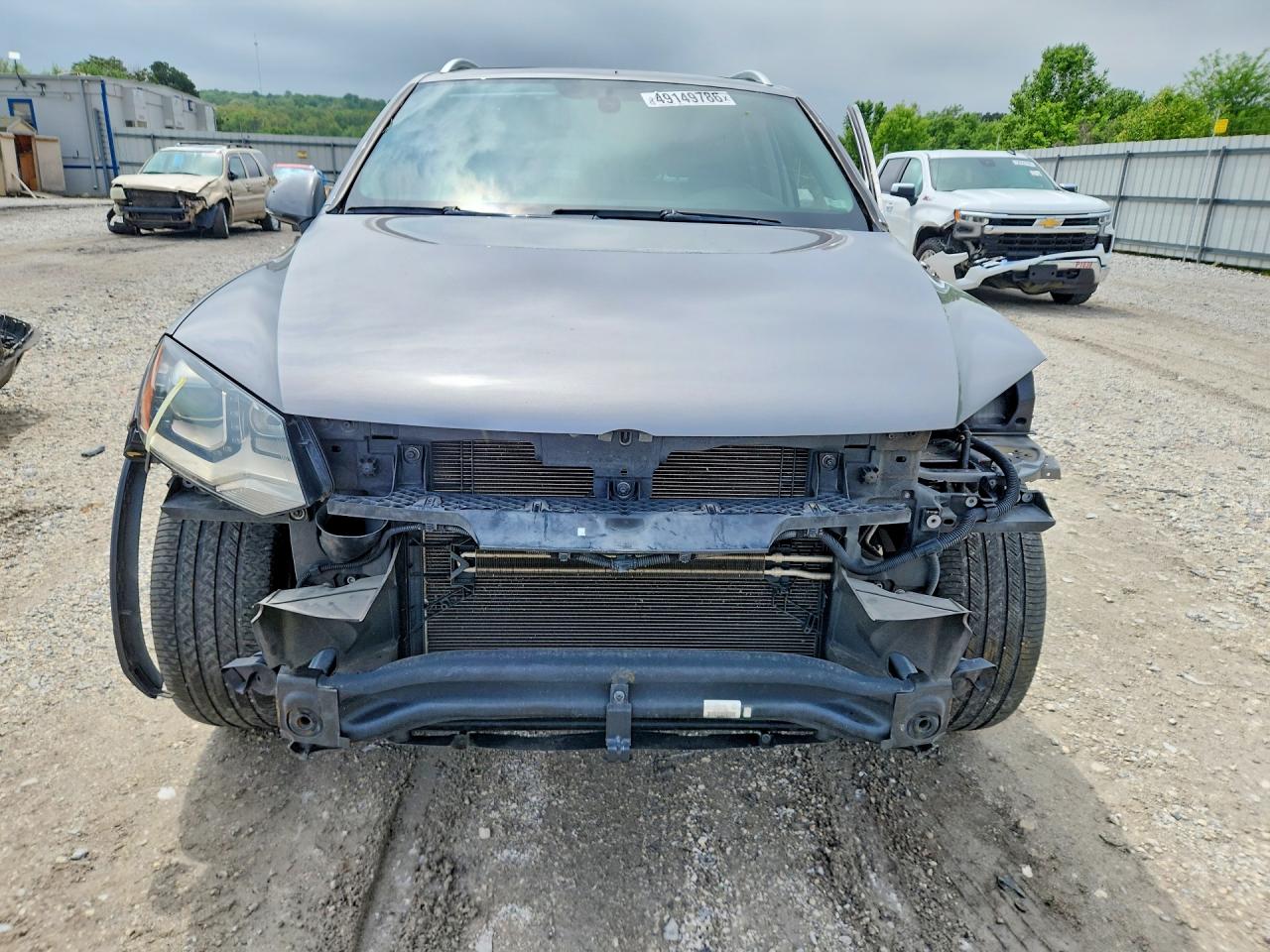 2011 VOLKSWAGEN TOUAREG photo 9