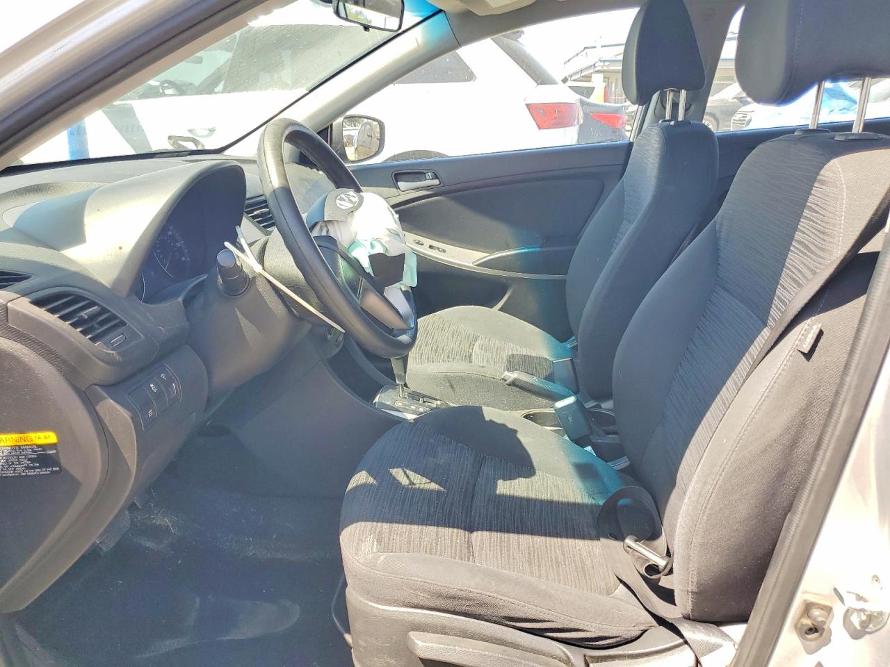 2015 HYUNDAI ACCENT GS photo 13