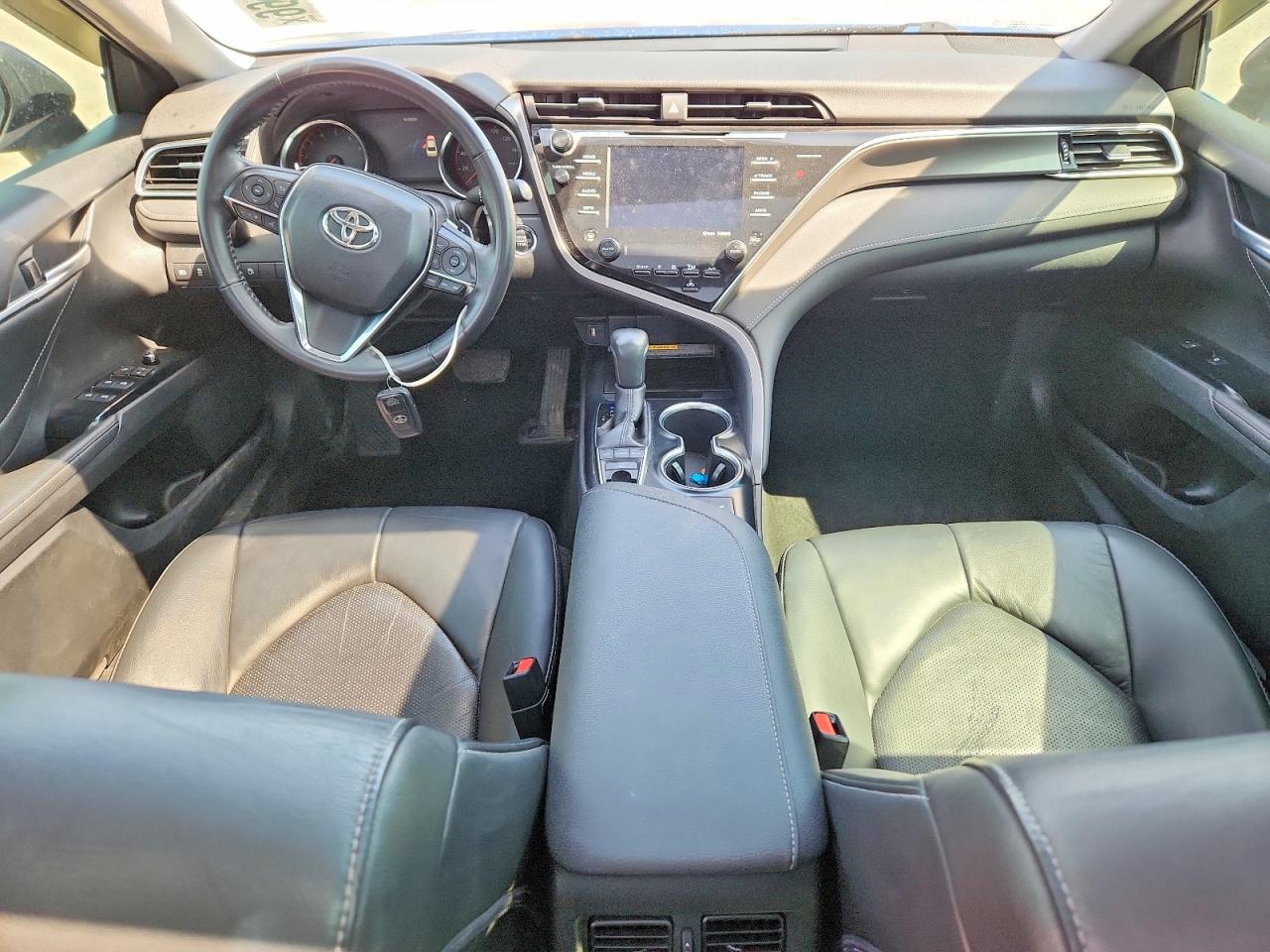 2018 TOYOTA CAMRY XSE photo 15