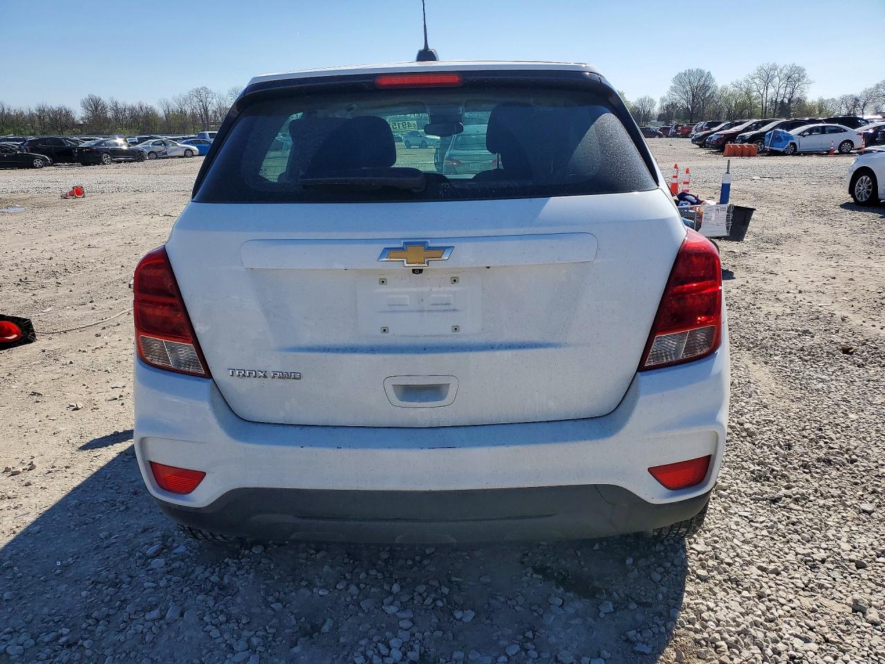 2018 CHEVROLET TRAX LS photo 6