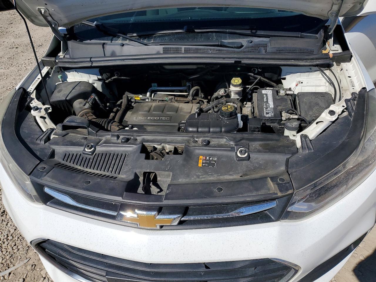 2018 CHEVROLET TRAX LS photo 12