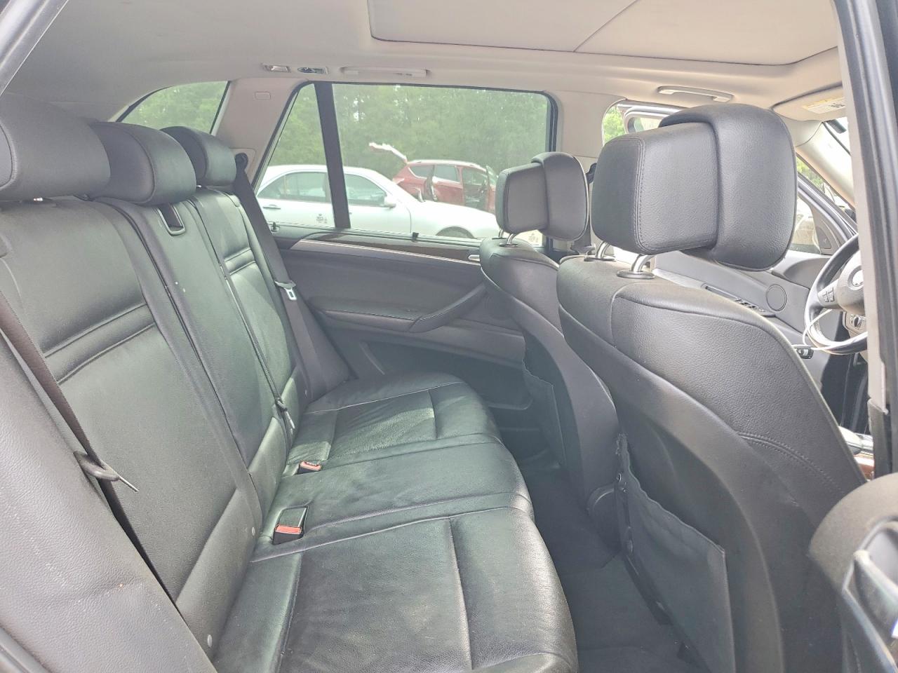 2012 BMW X5 XDRIVE35I photo 28