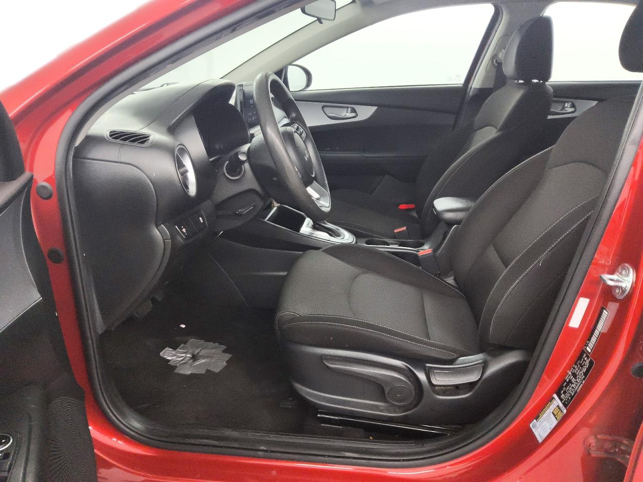 2023 KIA FORTE LXS photo 13