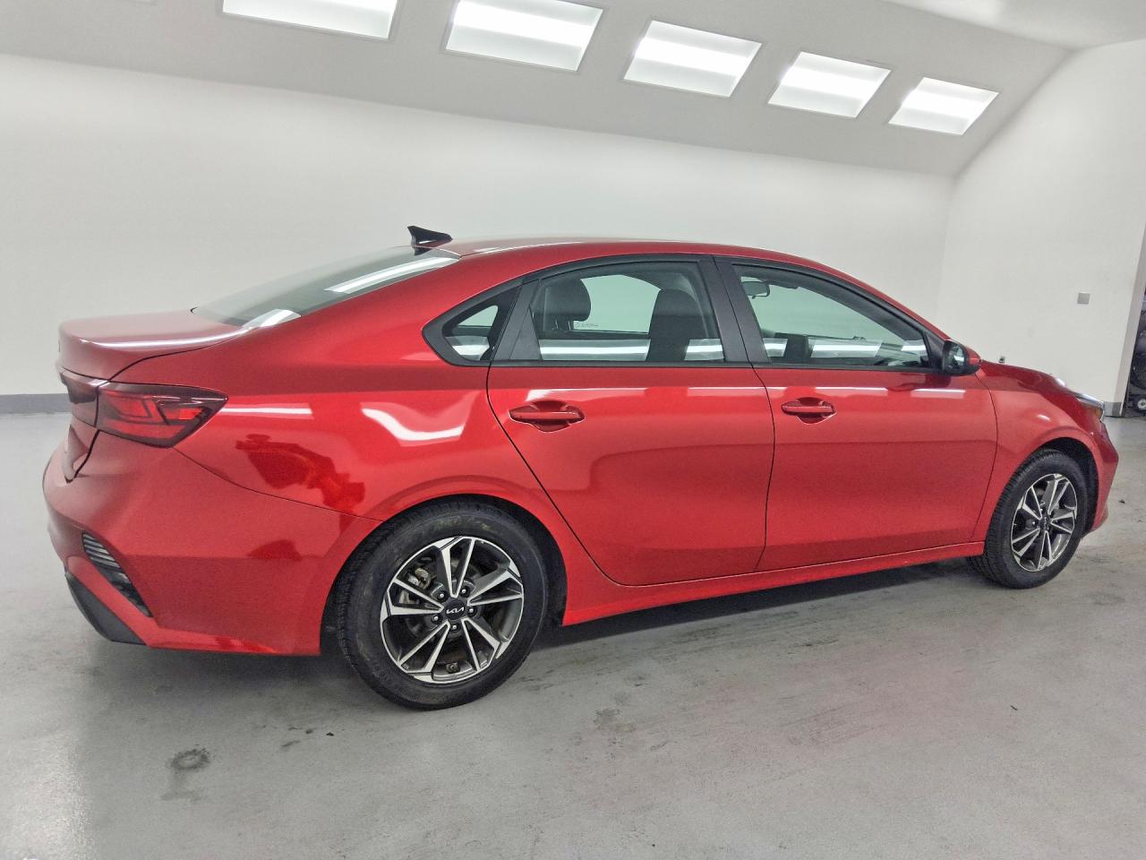 2023 KIA FORTE LXS photo 5