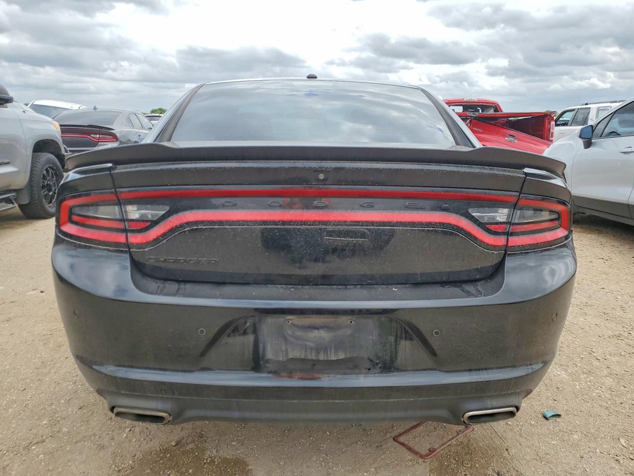 2020 DODGE CHARGER SXT photo 11