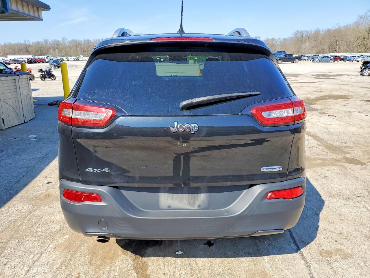 2015 JEEP CHEROKEE LATITUDE photo 16