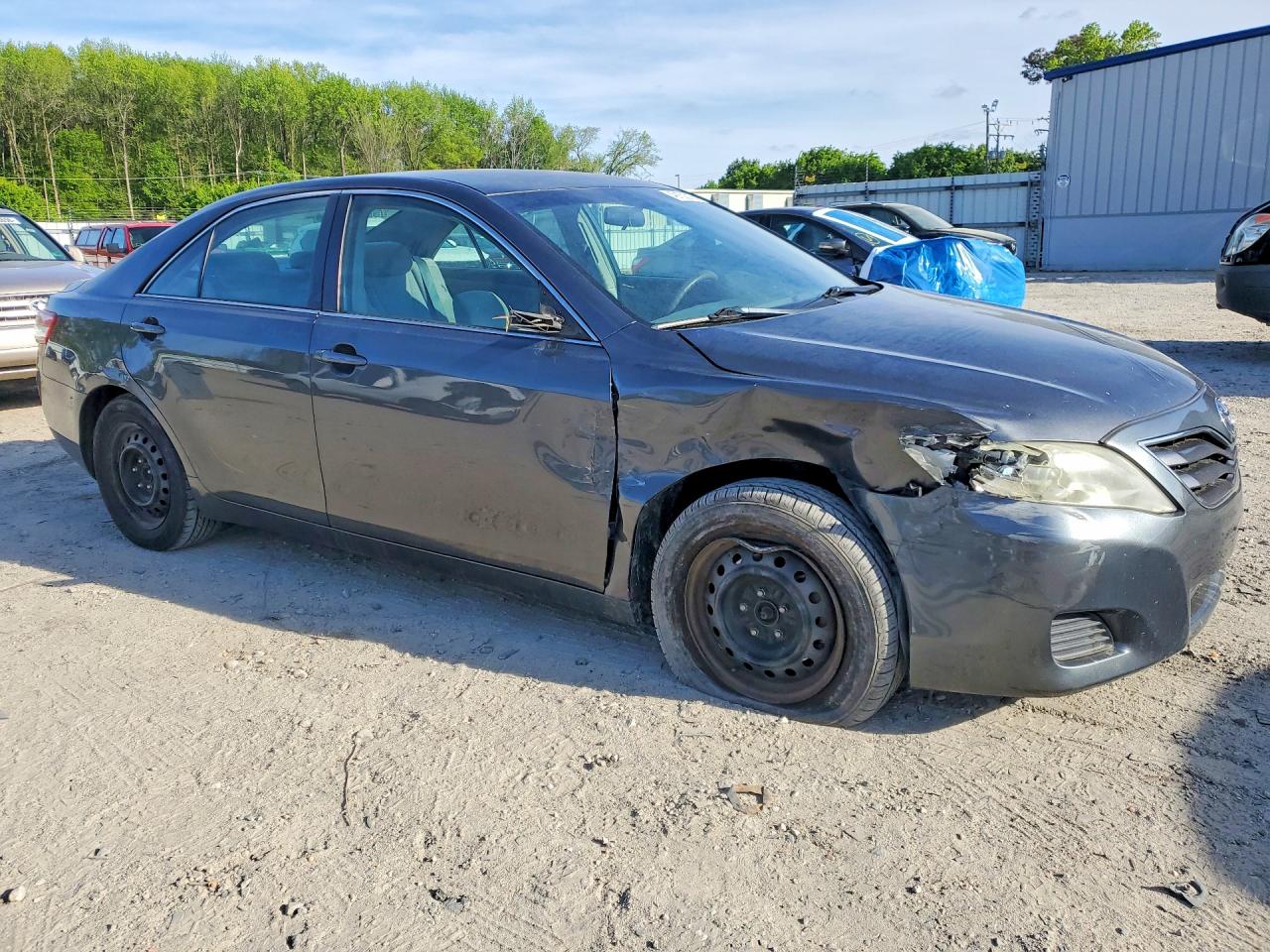 2011 TOYOTA CAMRY LE photo 7