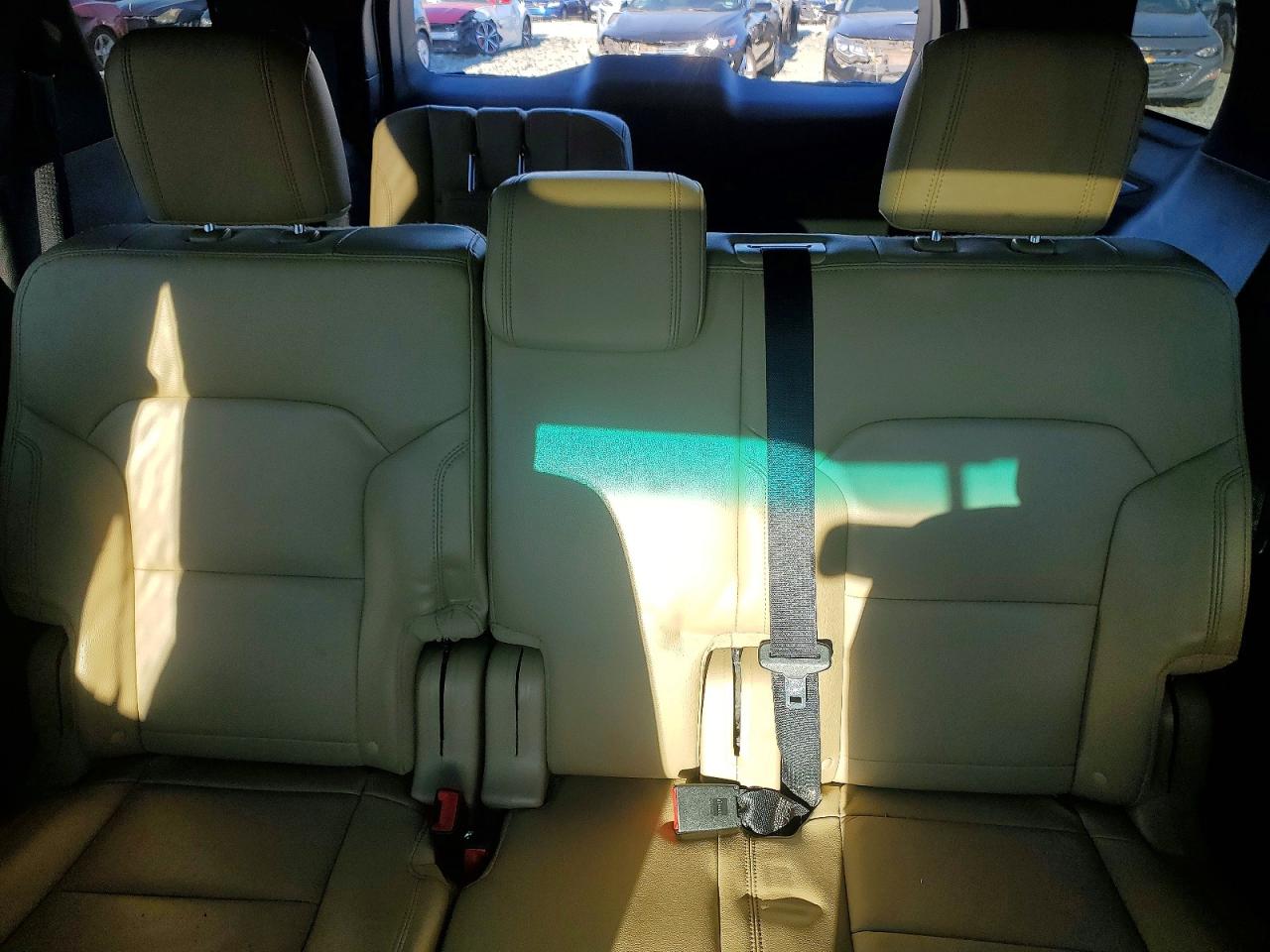 2016 FORD EXPLORER photo 19
