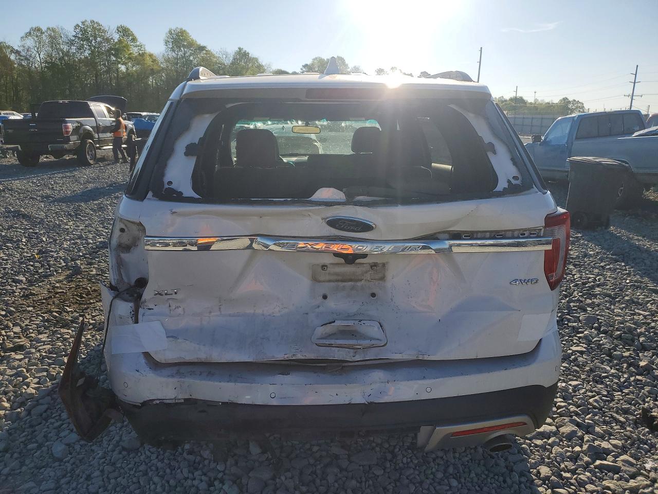 2016 FORD EXPLORER photo 11