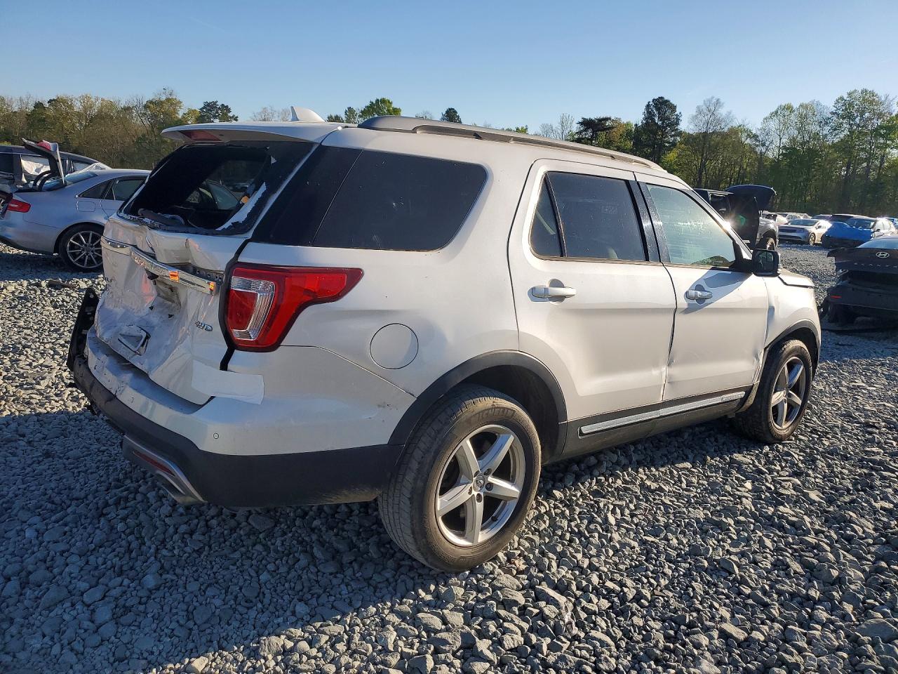 2016 FORD EXPLORER photo 5