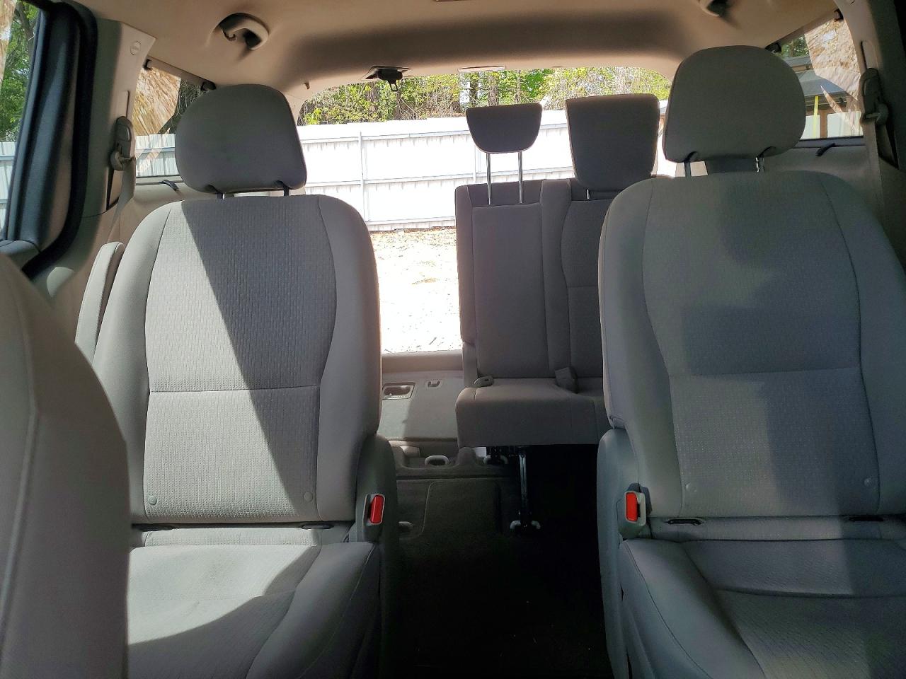 2016 KIA SEDONA LX photo 28