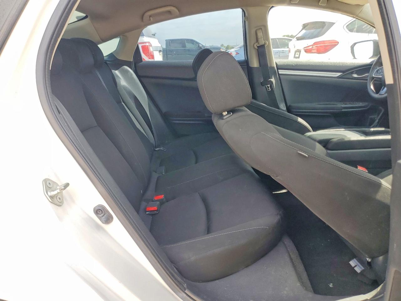 2020 HONDA CIVIC LX photo 28