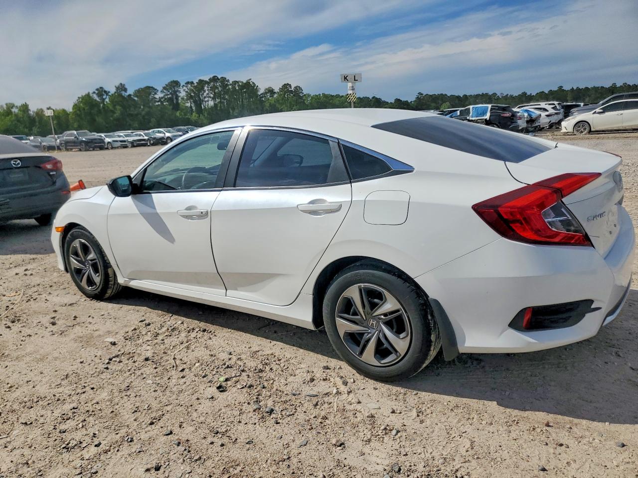 2020 HONDA CIVIC LX photo 4